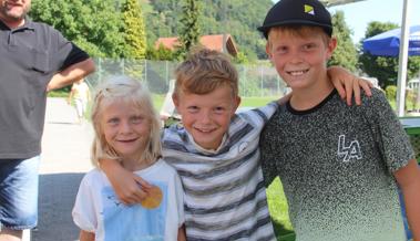 Benedikt Würth umlagert - weil er ein Fussballfan ist