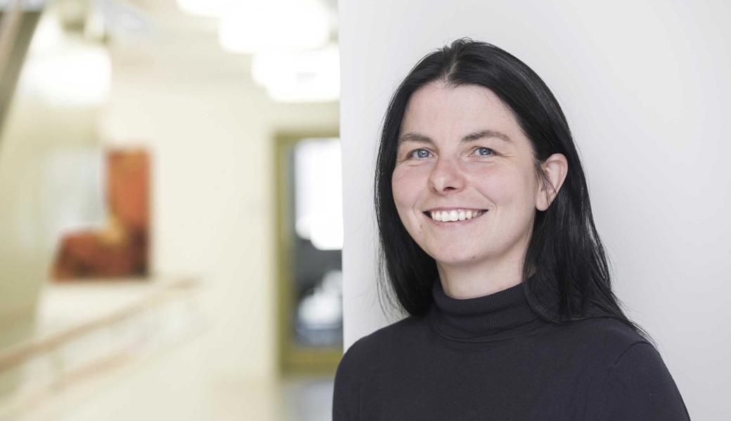 Angela Brucher ist Chefärztin bei den Psychiatrie-Diensten Süd: «Wir können mit unseren Verwandten in Alters- und Pflegeheimen telefonieren. Wir können Briefe und Karten schicken, eventuell Zeichnungen von den Enkelkindern.» 