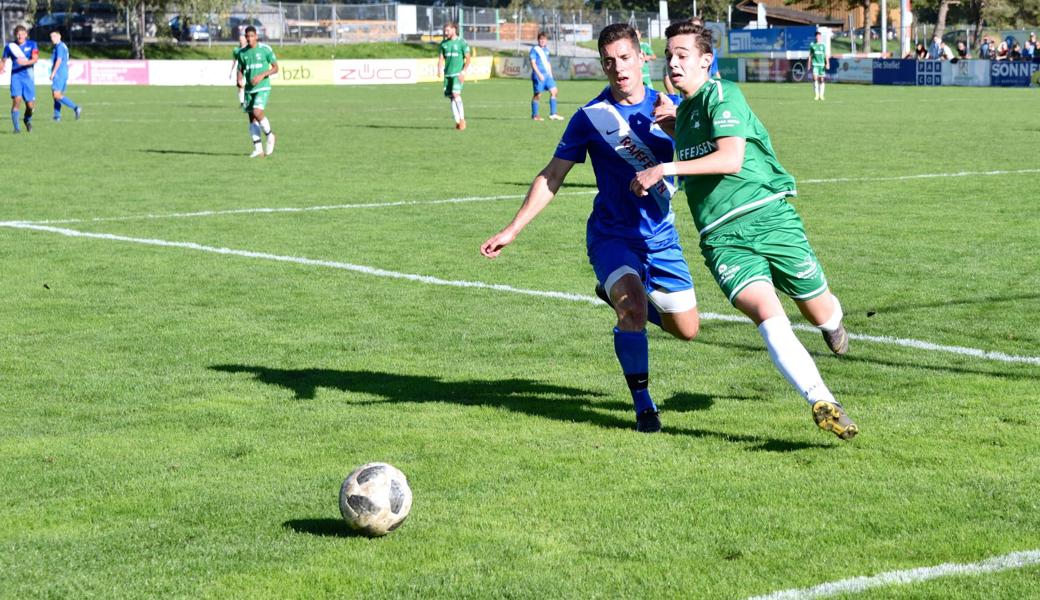Rüthi, links Nino Schnüriger, orientiert sich langsam nach vorn und ist auch im Cup eine Runde weiter. Rebstein (Alessio Celentano) spielte zuletzt dreimal in Folge unentschieden.