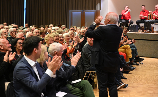 Ein Selfie mit Blocher, ein Juz vom Ueli und ein Schnupf mit Toni