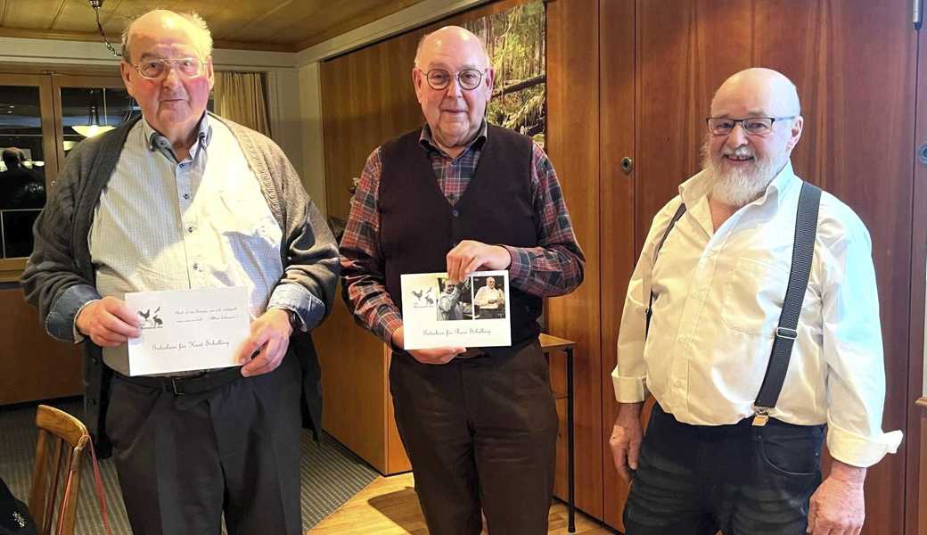 Die Geehrten Kurt Schelling und René Schelling mit Vereinspräsident Jakob Grüninger (von links).