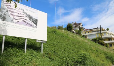 Kein Bau in Sicht trotz Visieren: Warum die Stangen trotzdem in den Himmel ragen