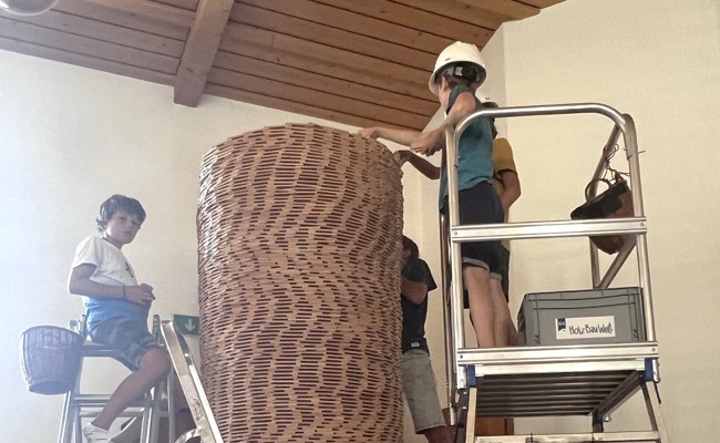 Holzbauwelt im Kirchgemeindehaus - Kreativer Bauspass und Gemeinschaft