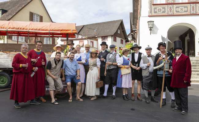 Das Wetter an der Werbefahrt war schon, wie es am Torkelfest sein soll
