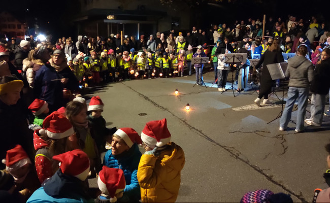 Lichterzauber beim Räbalichtliumzug