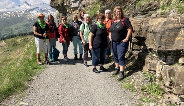 Bäuerinnen und Landfrauen wanderten entlang des Alpenflorawegs