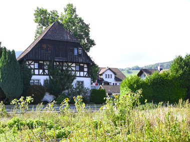 Neubau der Schule und Sanierung der Burg kosten massiv mehr