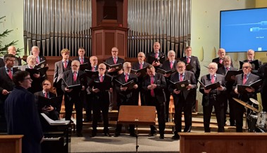 Männerchor bringt Walzer und Weihnachtsklang zusammen