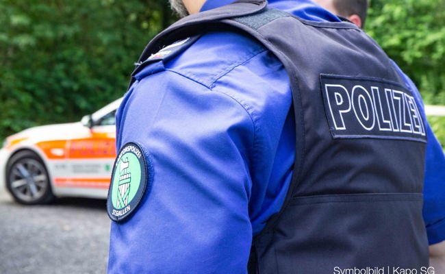 Betrunkener Rentner prallte gegen Motorrad - Ausweis weg
