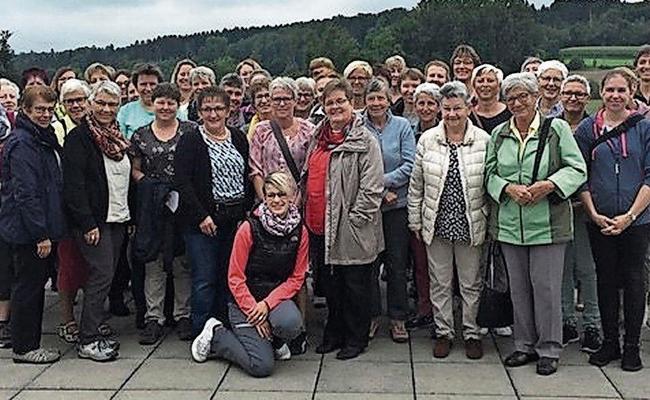 Frauengemeinschaft auf  Reisen