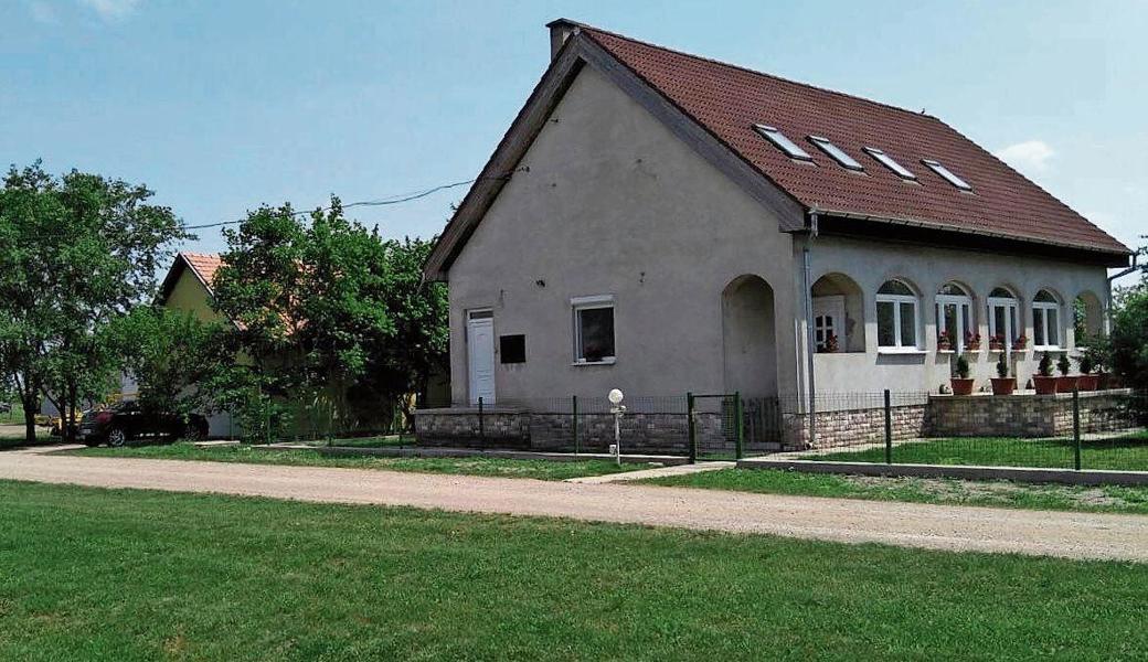 In diesem Haus wohnt sie gemeinsam mit ihrem Lebenspartner.