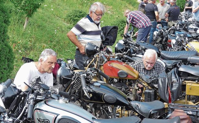 Landluft, Bikes und Union Jack