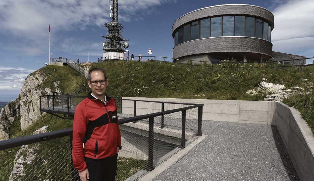 Martin Ebneter auf dem Hohen Kasten: Das Drehrestaurant ist nebst der Panorama-Aussicht nach wie vor ein bedeutender Anziehungspunkt für Touristen. 