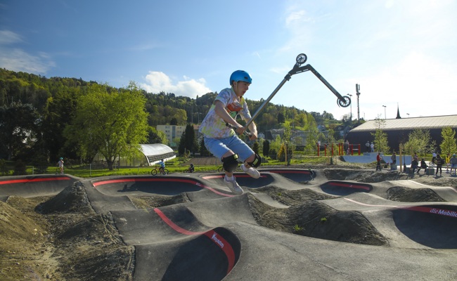 Der neue Pumptrack auf dem Bützel in Staad rollte in nur drei Jahren heran