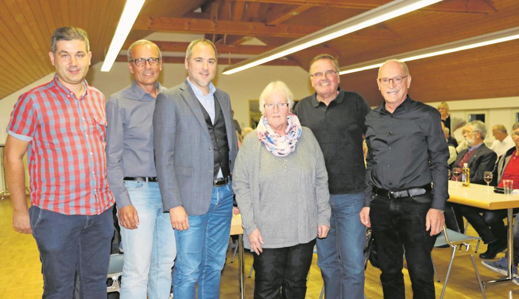 Die Behördenvertreter zogen Bilanz und warfen einen Blick in die Zukunft: Ivo Lüchinger (v. l.), Ivo Riedi, Christian Sepin, Monika Bürki-Büchel, Walter Portmann und Armin Bartl.