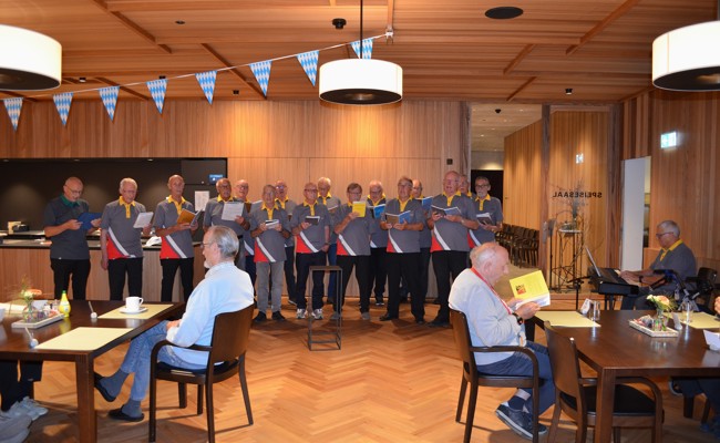 Männerchor zu Gast im Zehntfeld
