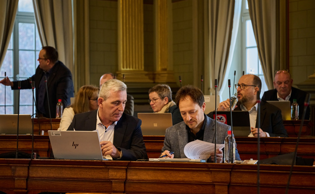 Gelder werden anders verteilt -Antrag der Regierung unterliegt