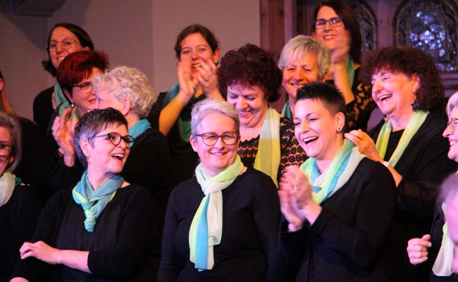 Die Freude sprang über: Gospelchor reisst das Publikum mit