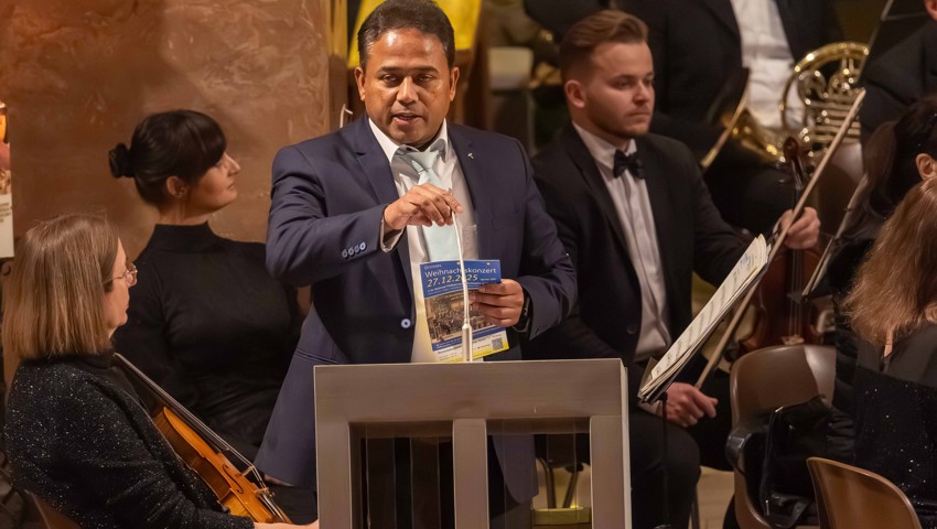 Ein Konzert, das Herzen öffnete und Hoffnung auf Frieden verbreitete