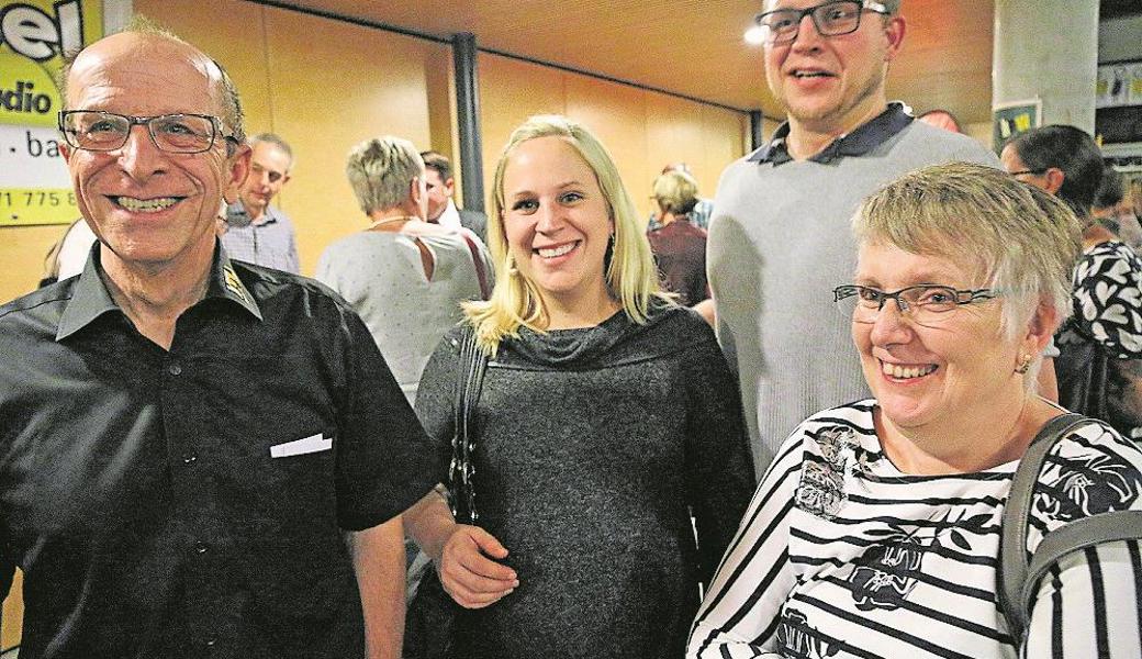 Seit 39 Jahren beim Theater: Gründungsmitglied Markus Frei (links) mit seiner Familie. 