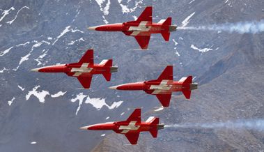 Die Kunstflieger der Patrouille Suisse verabschieden sich auch im Rheintal
