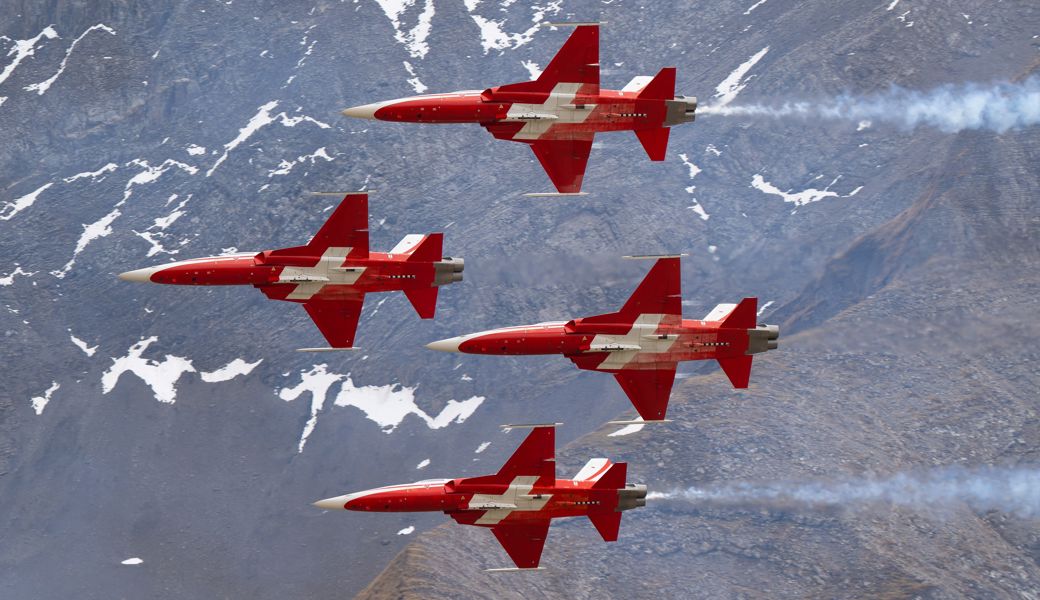 Die Kunstflieger der Patrouille Suisse verabschieden sich auch im Rheintal