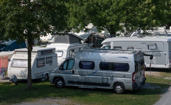 Nach Einbrüchen: Patrouillendienst auf Campingplatz wird verstärkt