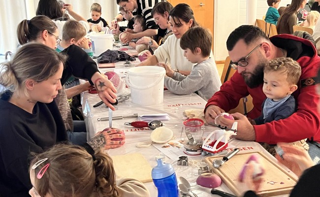 vom Räben schnitzen zum «Räbäliechtliumzug» 