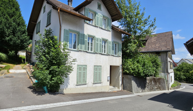 Gemeinde hat Pläne und kauft Liegenschaft mit älterem Haus