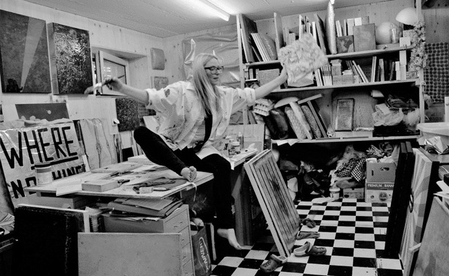 Silke Hagen zeigt in der Galerie Art dOséra Kunst zwischen Oberfläche und Abgrund