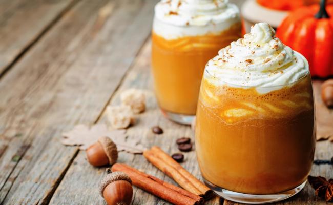 Pumpkin Spice Latte selber machen - So geht's