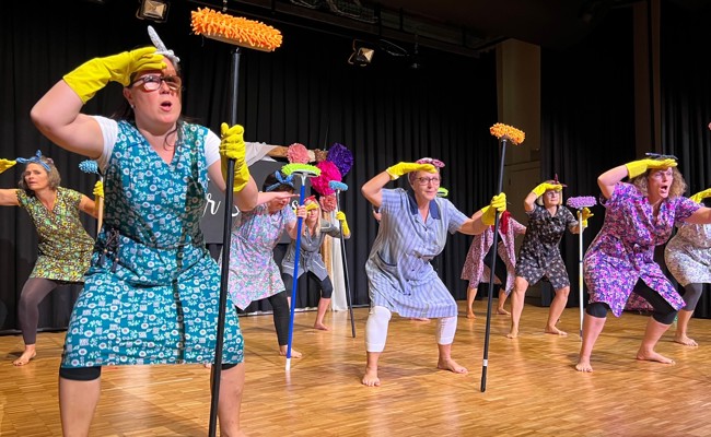 Turnverein begeistert Publikum mit humorvoller Aufführung