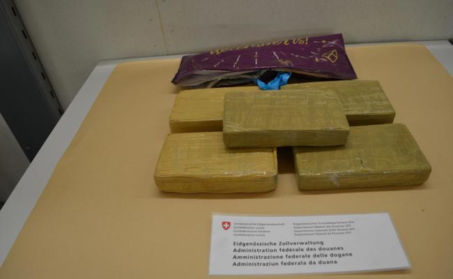 Gut versteckt, trotzdem gefunden:  Sechs Kilo Kokain sichergestellt