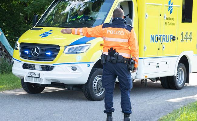Fussgänger reanimiert verunfallte Autofahrerin