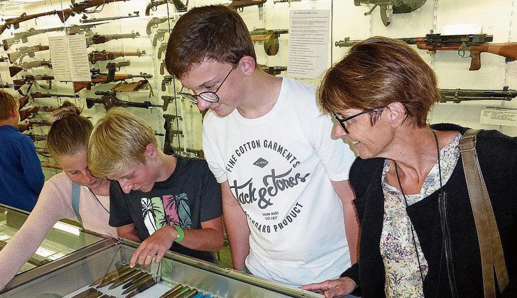 Authentische Exponate machen die militärischen Museen Heldsberg und Haslen attraktiv. 