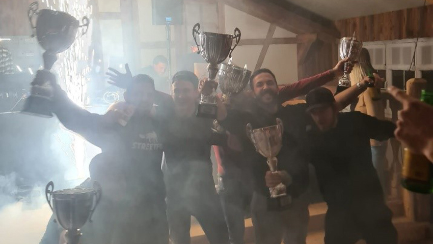 Die letztjährigen Gewinner. Die letztjährigen Gewinner.