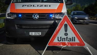 Verkehrsunfall wegen Aquaplaning