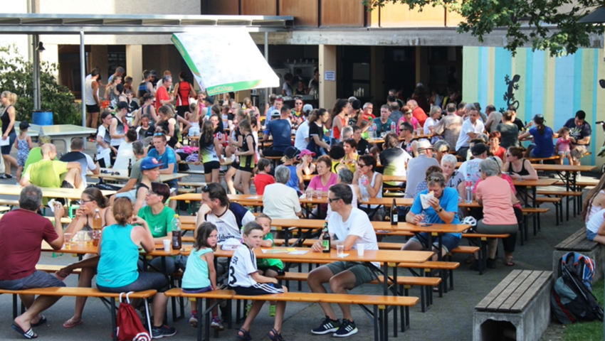 Auch die Festwirtschaft ist in Montlingen jeweils ein wichtiger Bestandteil des Dorf-OL. Auch die Festwirtschaft ist in Montlingen jeweils ein wichtiger Bestandteil des Dorf-OL.