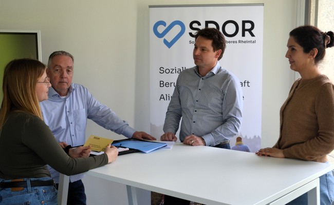 Schulden und Scham: Warum viele zu spät Hilfe suchen – zwei Beispiele, wie die Beratung gelingt