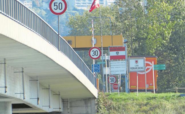 Ein Zoll, zwei Dörfer, eine Angst