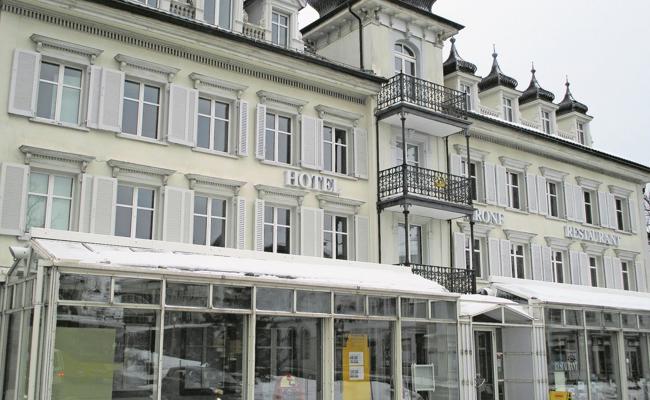Wenig Hotels, viel Religion
