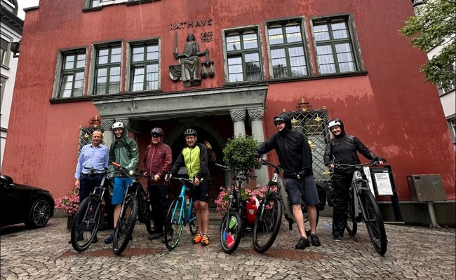 Nationalratspräsident legte auf seiner Velotour einen Stopp in Rheineck ein