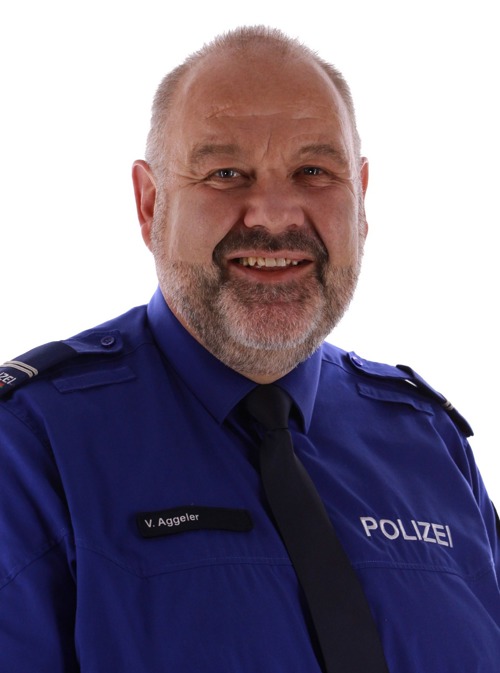 Valentin Aggeler, Leiter der Regionalpolizei St.Gallen, tritt vorzeitig in den Ruhestand. Valentin Aggeler, Leiter der Regionalpolizei St.Gallen, tritt vorzeitig in den Ruhestand.