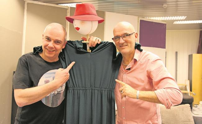 Pantoffelhelden proben den Aufstand