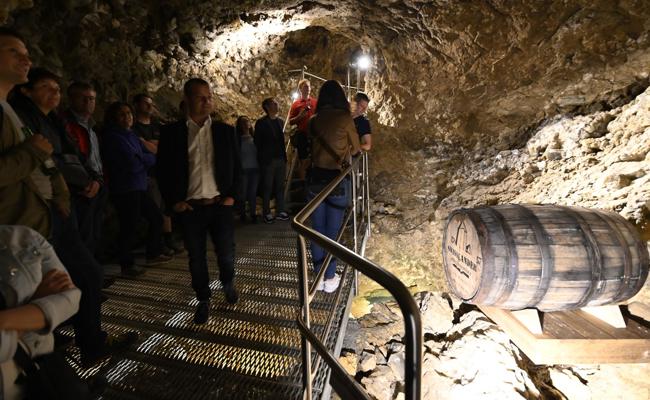 Die Kristallhöhle Kobelwald: Aussen neu - und innen ohnehin Immer einen Ausflug wert