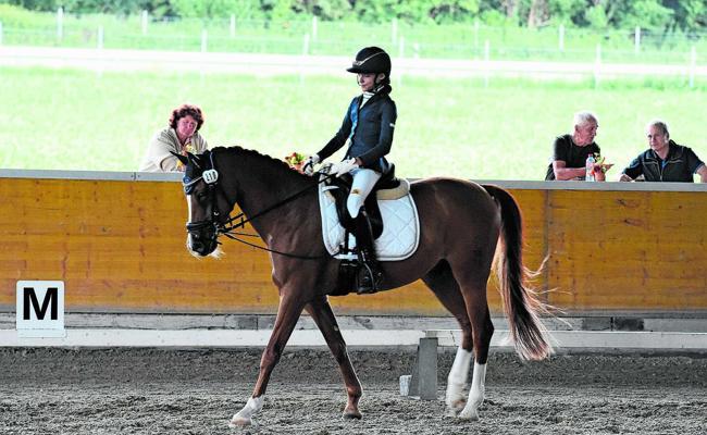 Podestplatz im ersten Wettkampf bei den Lizenzierten