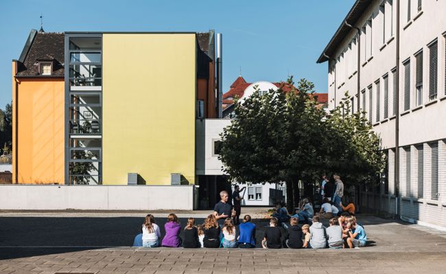 Vom Nachwuchs für den Priesterberuf zum Gymnasium im KI-Zeitalter