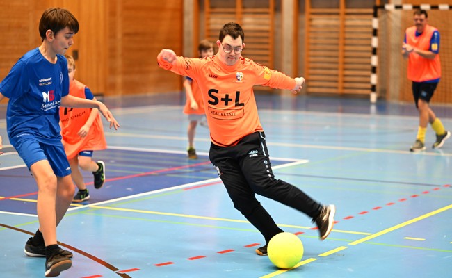 Hallenfussballturnier für Menschen mit einem Handicap in der Aegeten
