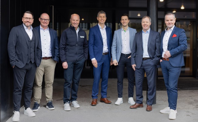 Raiffeisen und Rhema verlängern ihre Partnerschaft um drei Jahre