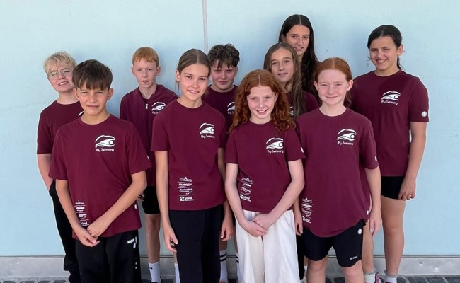 Wettkampfgruppe von Rhy Swimming startet mit 23 Bestzeiten in die Saison